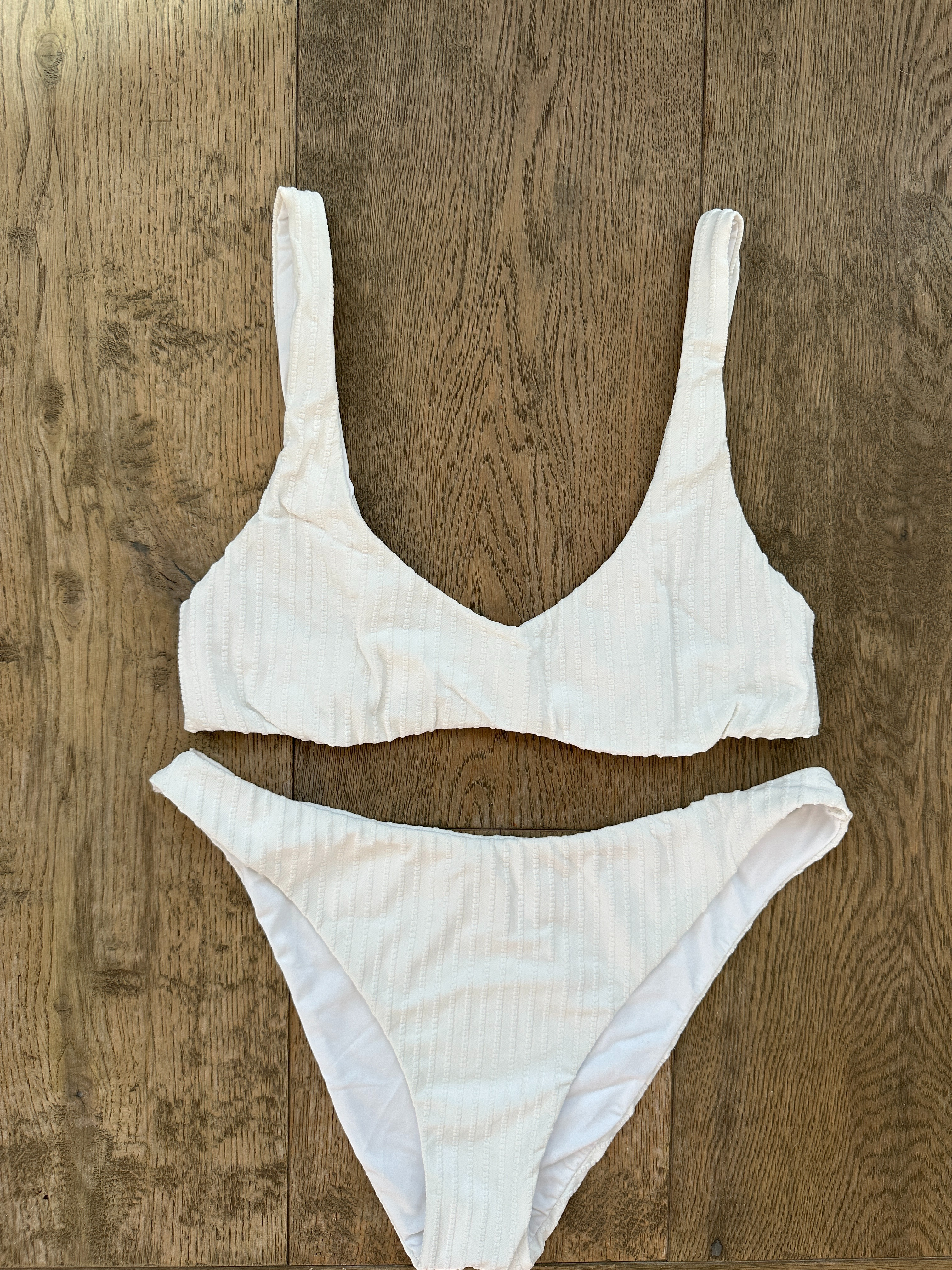 Sporty Bikini with Regular Bottom - Off White